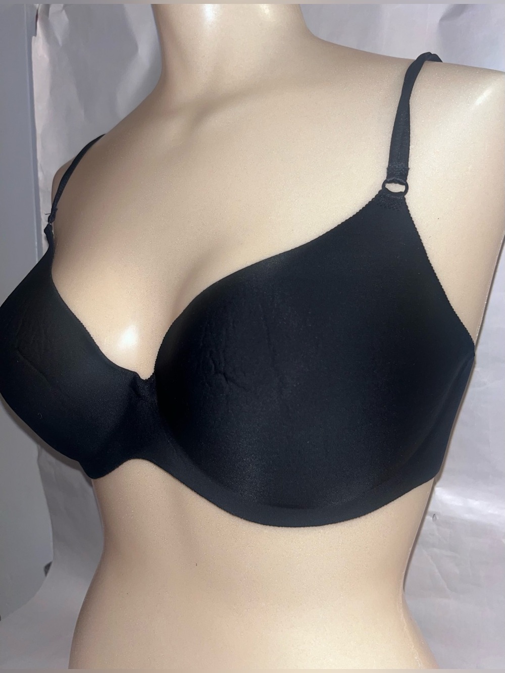 Wacoal Black Seamless T-Shirt Bra with Light Padding 34D